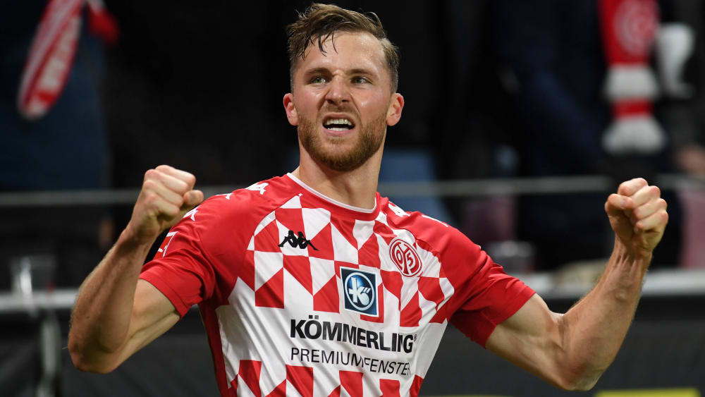 Silvan Widmer Bek Legendaris Swiss Menjadi Baris Terdepan Untuk Piala Dunia 2026