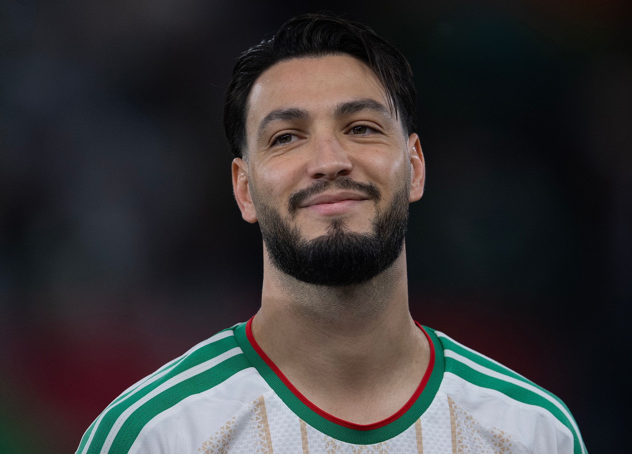 Ramy Bensebaini: Bek Tangguh Timnas Aljazair dengan Mental Juara