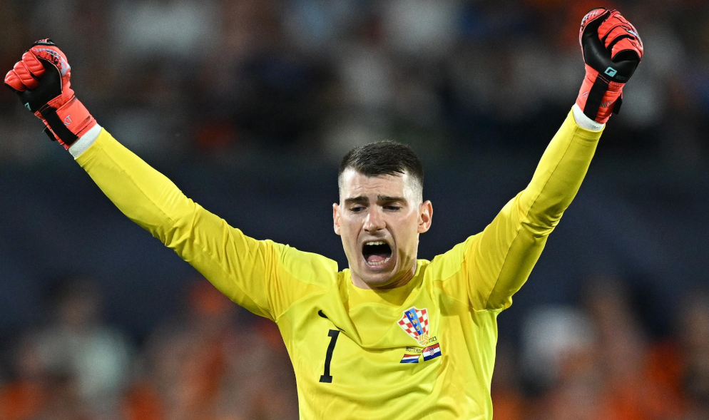 Dominik Livaković: Tembok Kokoh Timnas Kroasia yang Bersinar di Panggung Dunia