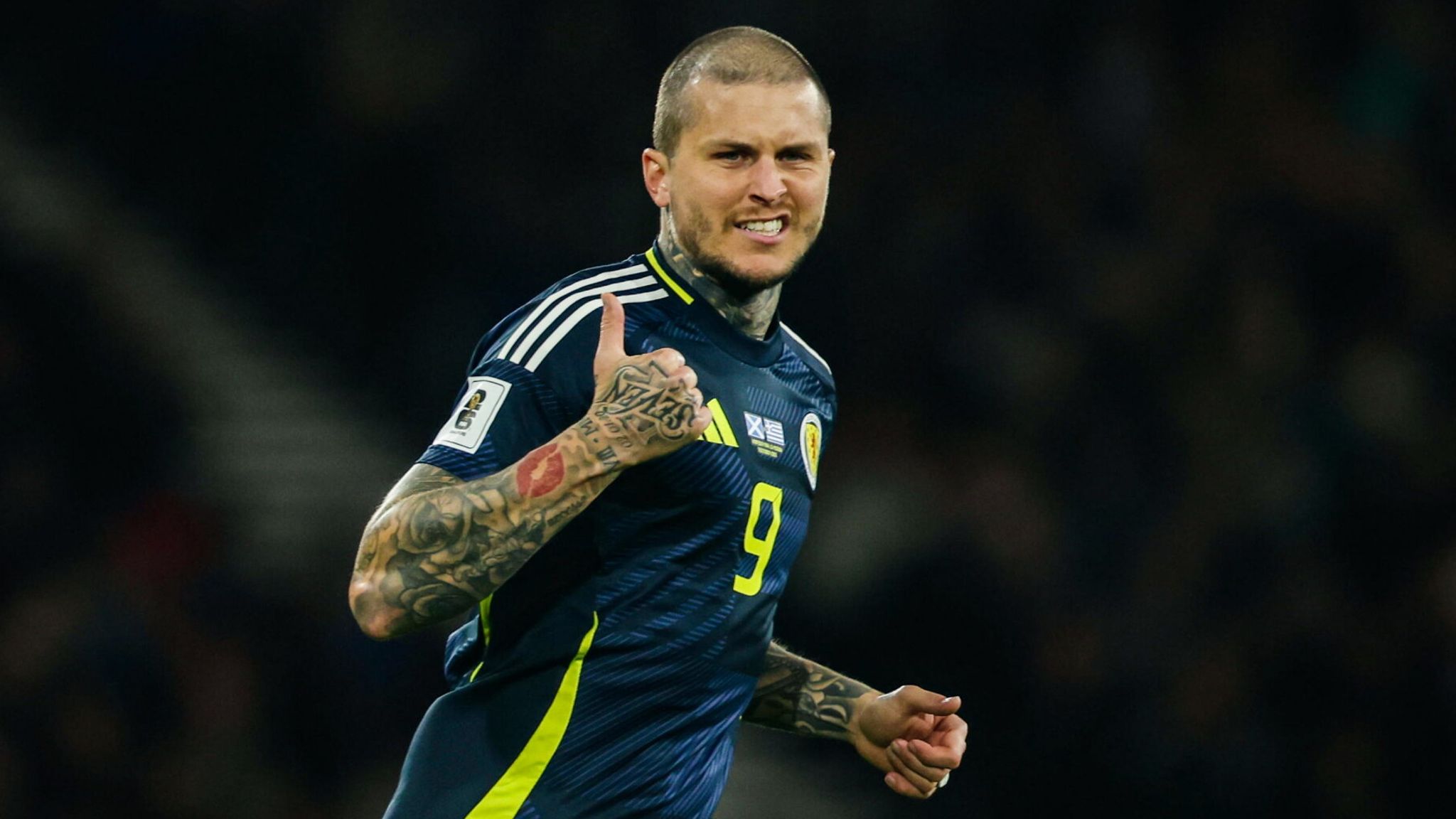 Lyndon Dykes Penyerang Skotlandia Yakin Bawa Timnas Juara di Piala Dunia 2026